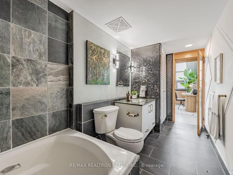 Photo 21 at 208 - 637 Lake Shore Boulevard, Niagara, Toronto