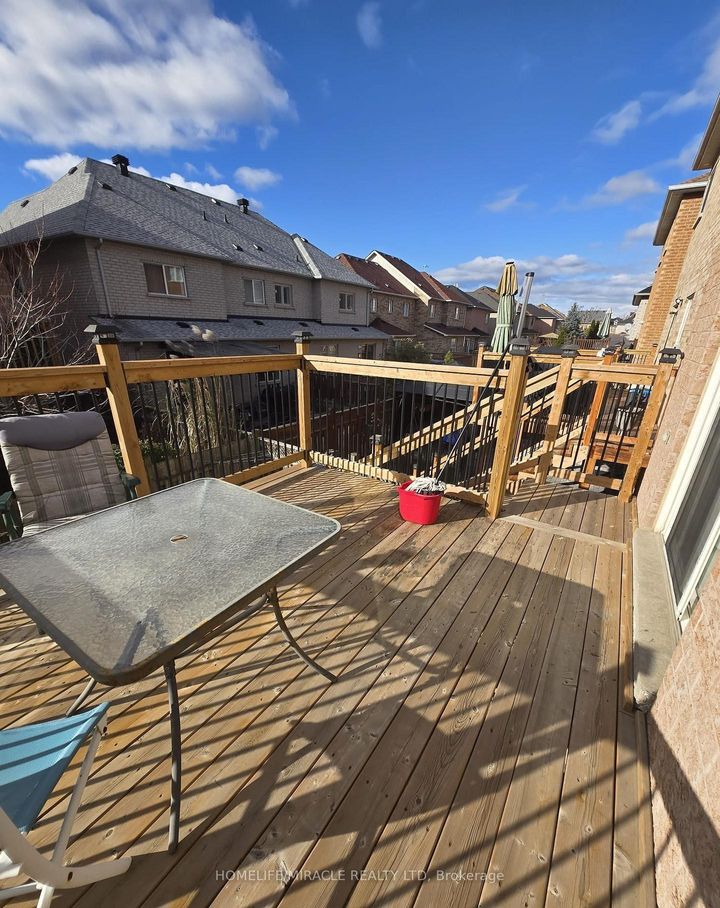 Photo 15 at 10 Gina Drive, Vellore Village, Vaughan