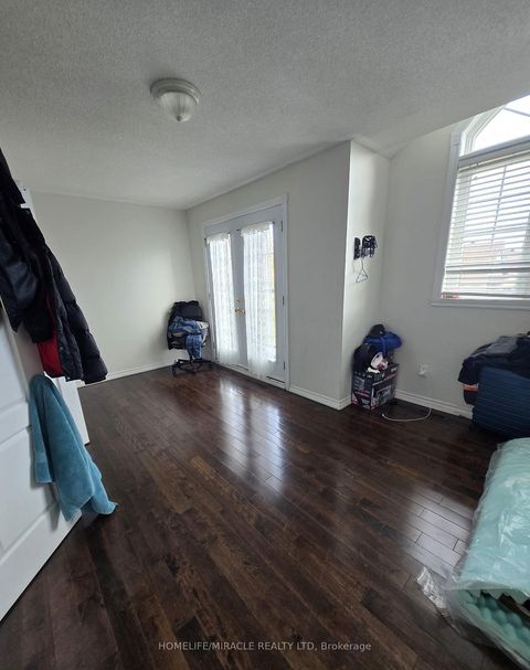 Photo 10 at 10 Gina Drive, Vellore Village, Vaughan