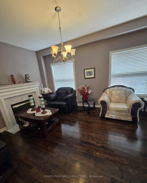 Photo 21 at 10 Gina Drive, Vellore Village, Vaughan