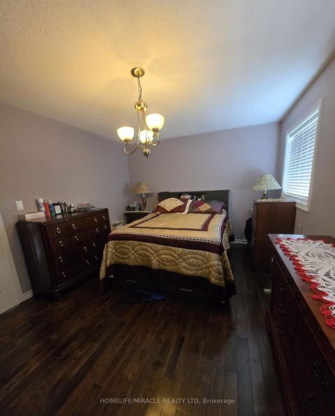 Photo 29 at 10 Gina Drive, Vellore Village, Vaughan