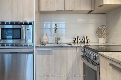 Photo 27 at 2611 - 501 Yonge Street, Yonge Corridor, Toronto