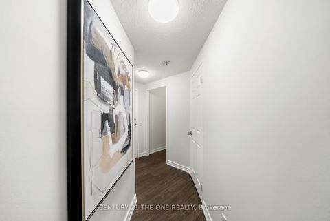 Photo 3 at 216 - 7 Bishop Avenue, Newtonbrook East, Toronto