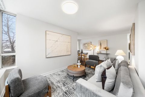 Photo 10 at 216 - 7 Bishop Avenue, Newtonbrook East, Toronto