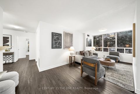 Photo 11 at 216 - 7 Bishop Avenue, Newtonbrook East, Toronto