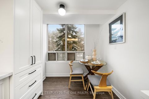 Photo 20 at 216 - 7 Bishop Avenue, Newtonbrook East, Toronto
