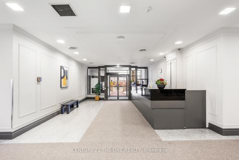 Photo 37 at 216 - 7 Bishop Avenue, Newtonbrook East, Toronto