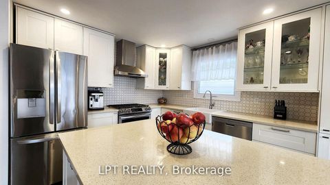 Photo 7 at 48 Maplehurst Crescent, Cundles East, Barrie