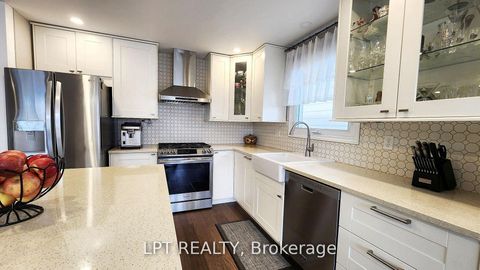 Photo 8 at 48 Maplehurst Crescent, Cundles East, Barrie