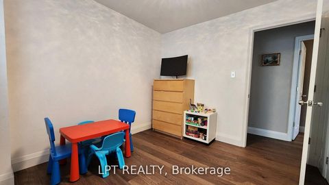 Photo 16 at 48 Maplehurst Crescent, Cundles East, Barrie