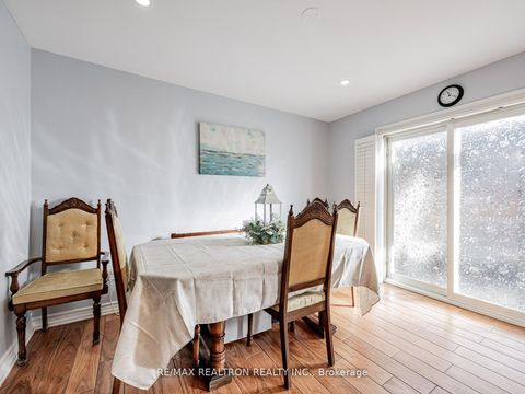 Photo 11 at 15D Overlea Boulevard, Thorncliffe Park, Toronto