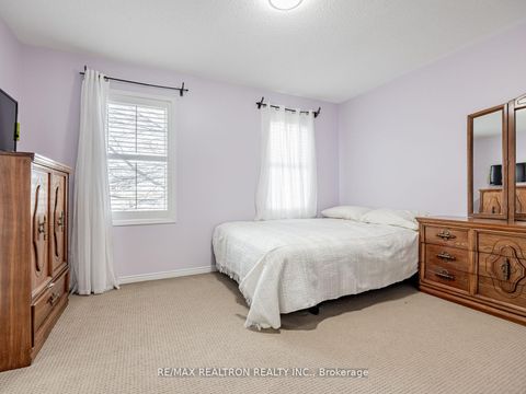 Photo 15 at 15D Overlea Boulevard, Thorncliffe Park, Toronto