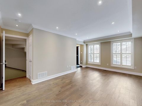 Photo 5 at 139 John West Way, Bayview Wellington, Aurora