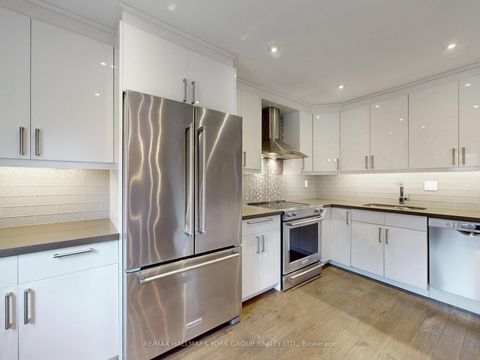 Photo 11 at 139 John West Way, Bayview Wellington, Aurora