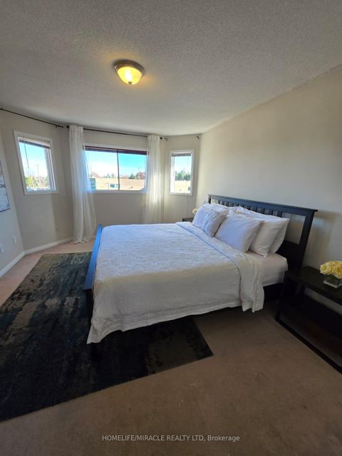 Photo 21 at 29 Nicholson Drive, Ardagh, Barrie