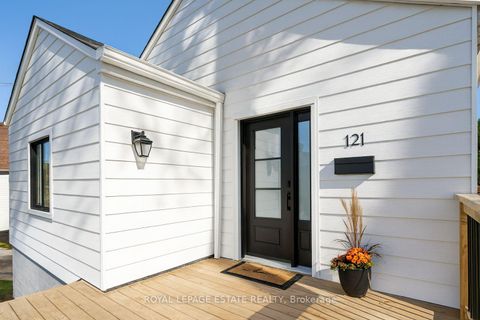 Photo 3 at 121 Galloway Road, West Hill, Toronto