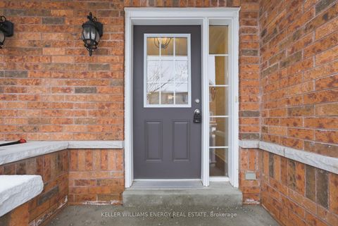 Photo 2 at 17 - 1280 Harmony Road N, Pinecrest, Oshawa