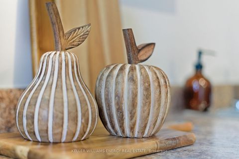 Photo 4 at 17 - 1280 Harmony Road N, Pinecrest, Oshawa