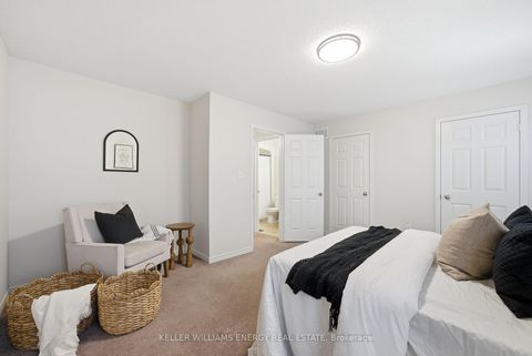 Photo 19 at 17 - 1280 Harmony Road N, Pinecrest, Oshawa