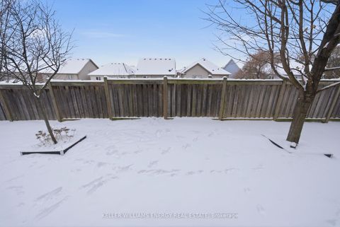 Photo 28 at 17 - 1280 Harmony Road N, Pinecrest, Oshawa