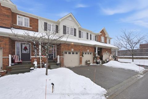 Photo 32 at 17 - 1280 Harmony Road N, Pinecrest, Oshawa