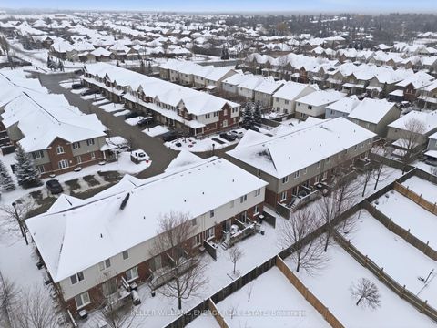 Photo 33 at 17 - 1280 Harmony Road N, Pinecrest, Oshawa