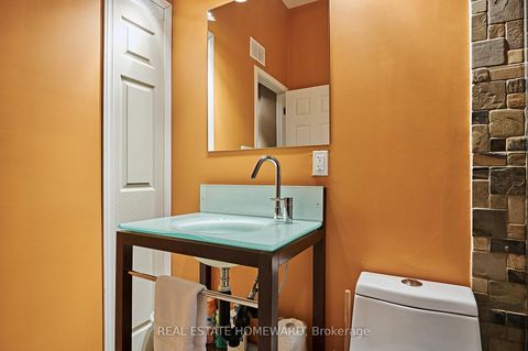 Photo 24 at 4 Isaac Devins Avenue, East Woodbridge, Vaughan