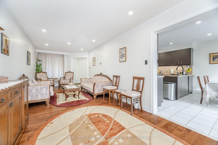 Photo 6 at 52 Wildberry Crescent, Wellington, Brampton