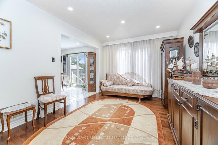 Photo 7 at 52 Wildberry Crescent, Wellington, Brampton