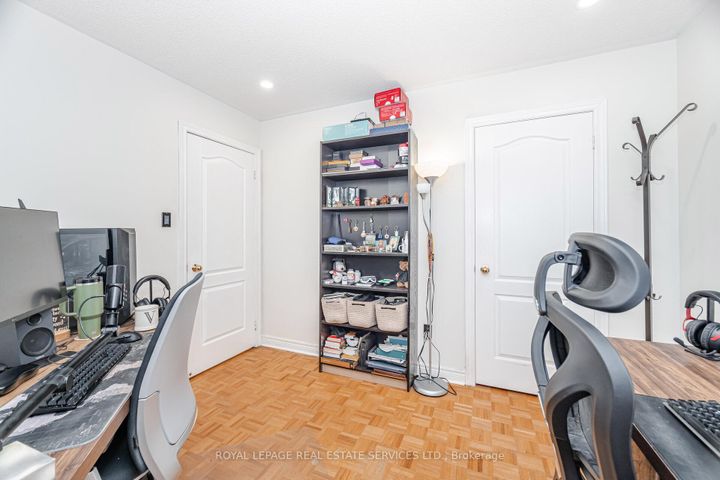 Photo 29 at 52 Wildberry Crescent, Wellington, Brampton