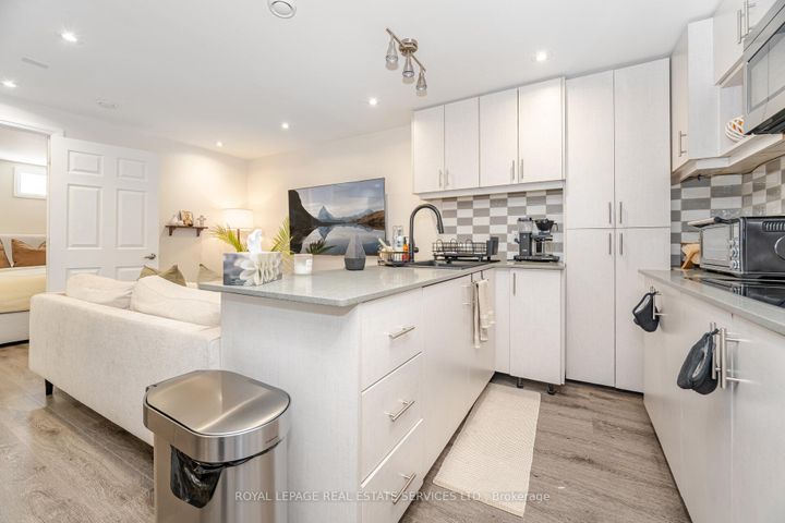 Photo 33 at 52 Wildberry Crescent, Wellington, Brampton