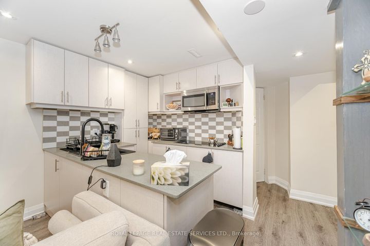 Photo 34 at 52 Wildberry Crescent, Wellington, Brampton