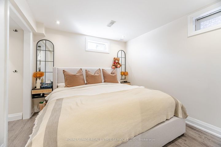 Photo 39 at 52 Wildberry Crescent, Wellington, Brampton