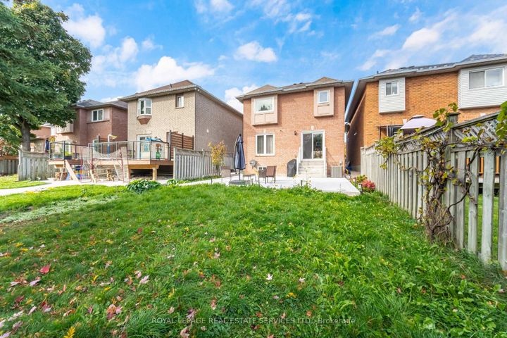 Photo 49 at 52 Wildberry Crescent, Wellington, Brampton