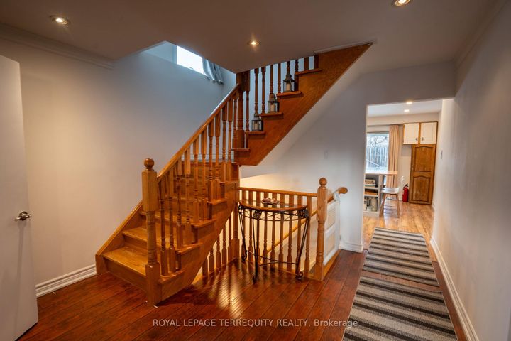 Photo 7 at 65 Dorset Drive, Southgate, Brampton