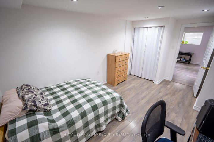 Photo 28 at 65 Dorset Drive, Southgate, Brampton