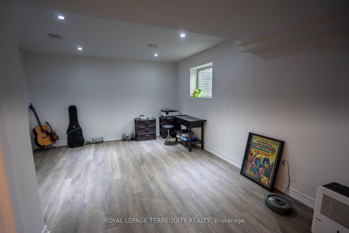 Photo 30 at 65 Dorset Drive, Southgate, Brampton