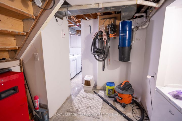 Photo 32 at 65 Dorset Drive, Southgate, Brampton