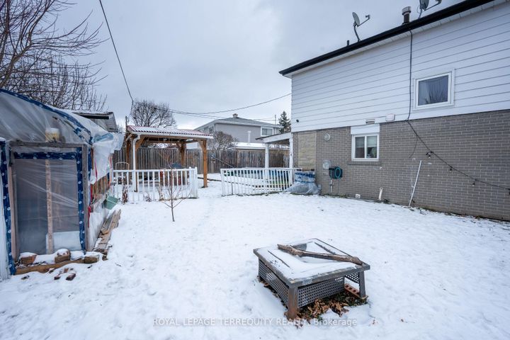 Photo 36 at 65 Dorset Drive, Southgate, Brampton