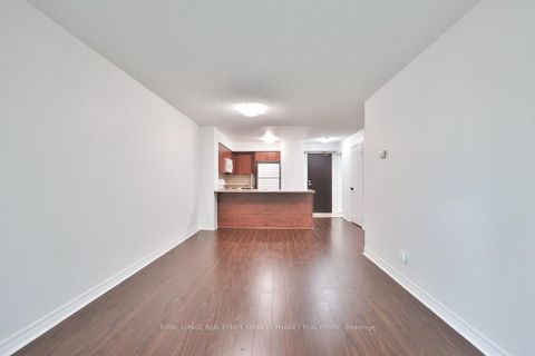 Photo 9 at 708 - 30 Grand Trunk Crescent, Waterfront Communities C1, Toronto