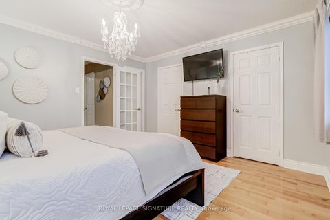 Photo 12 at 97 Harbourview Crescent, Mimico, Toronto