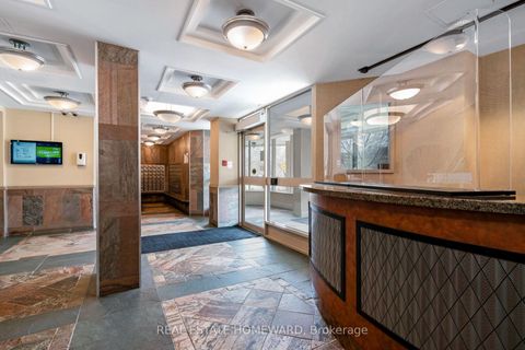 Photo 5 at 1002 - 4 PARK VISTA, Parkview, Toronto