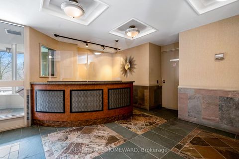 Photo 7 at 1002 - 4 PARK VISTA, Parkview, Toronto