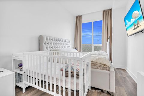 Photo 12 at 219 - 2489 Taunton Road, RO River Oaks, Oakville