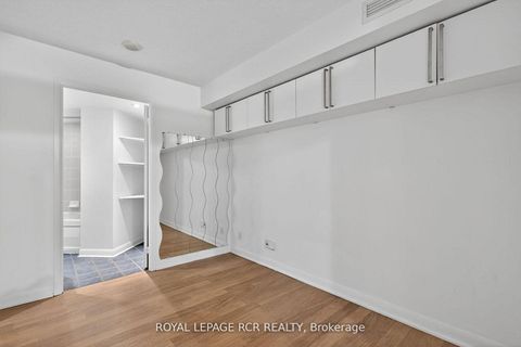 Photo 11 at 310 - 600 Fleet Street, Niagara, Toronto