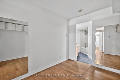 Photo 12 at 310 - 600 Fleet Street, Niagara, Toronto