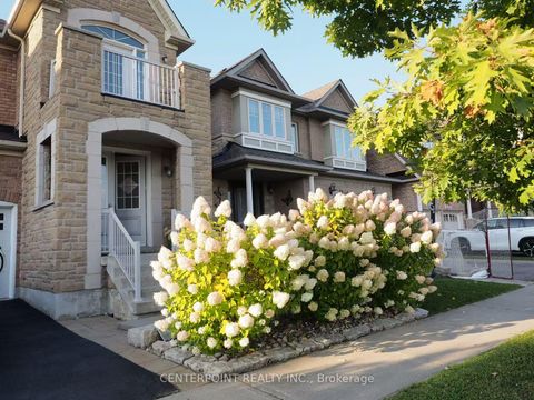 Photo 2 at 74 Augustine Avenue, Oak Ridges, Richmond Hill