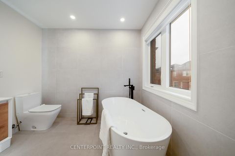 Photo 35 at 74 Augustine Avenue, Oak Ridges, Richmond Hill