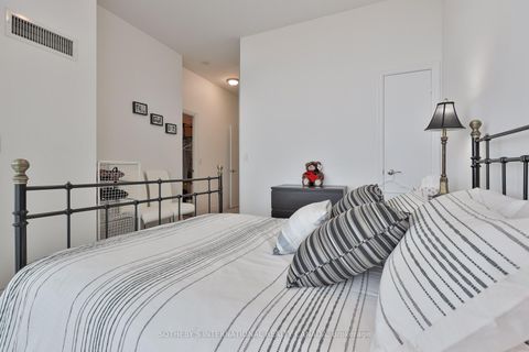 Photo 9 at Ph 201 - 8 Scollard Street, Annex, Toronto