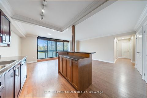 Photo 12 at 260 Seneca Hill Drive, Don Valley Village, Toronto